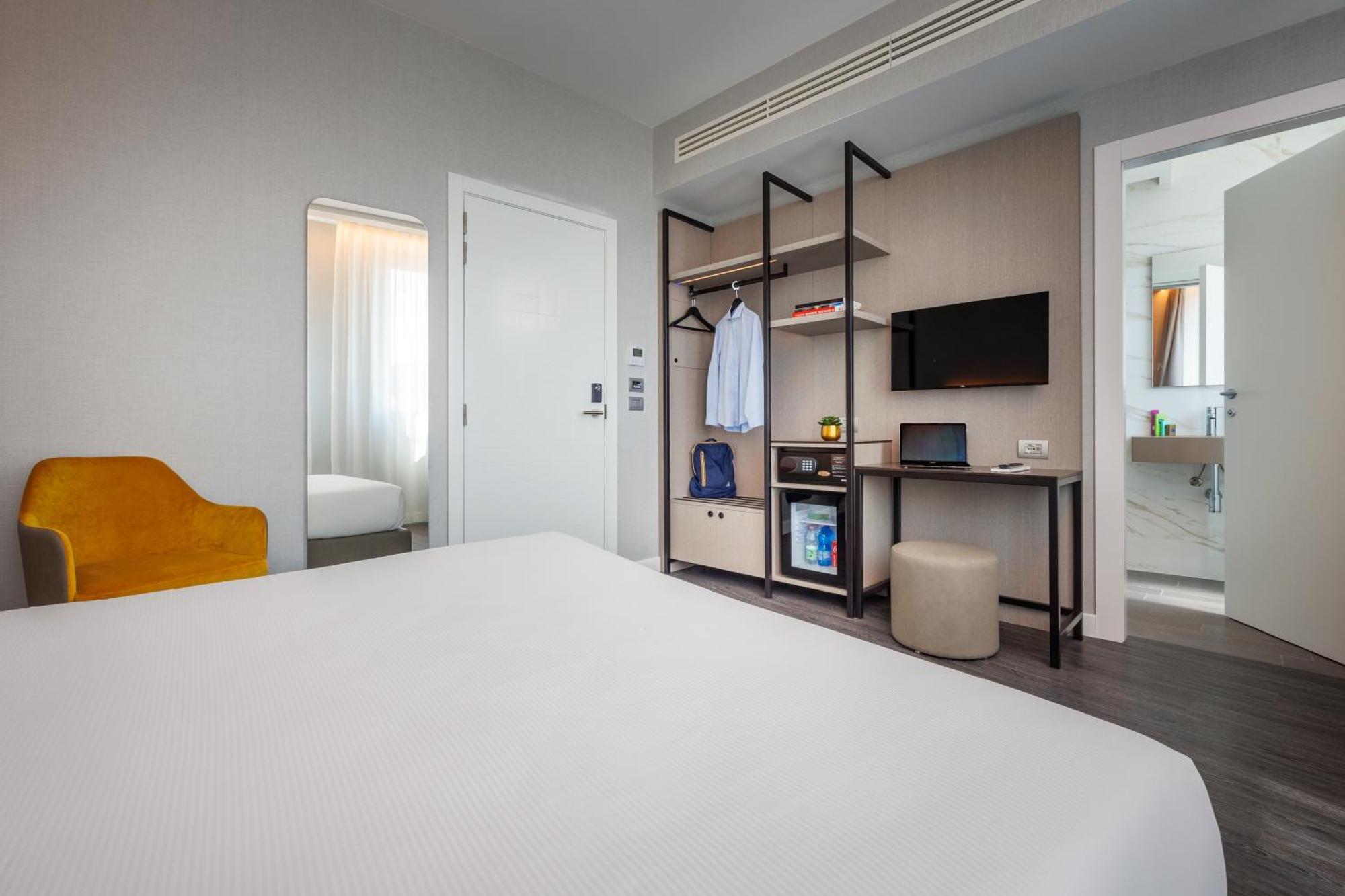 Ih Hotels Milano Centrale Luaran gambar