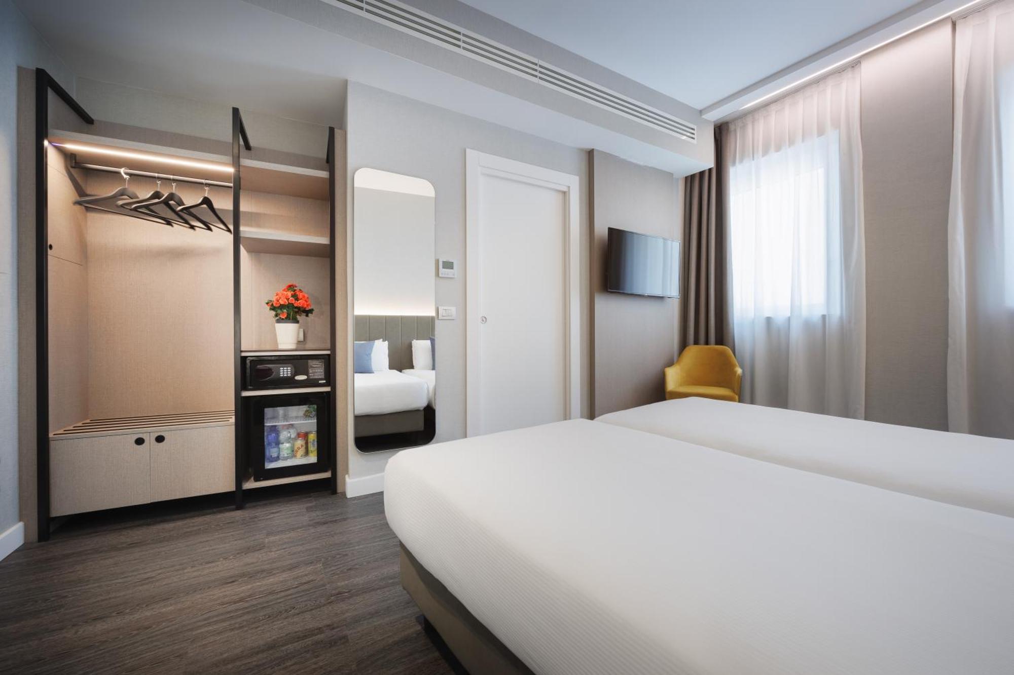 Ih Hotels Milano Centrale Luaran gambar