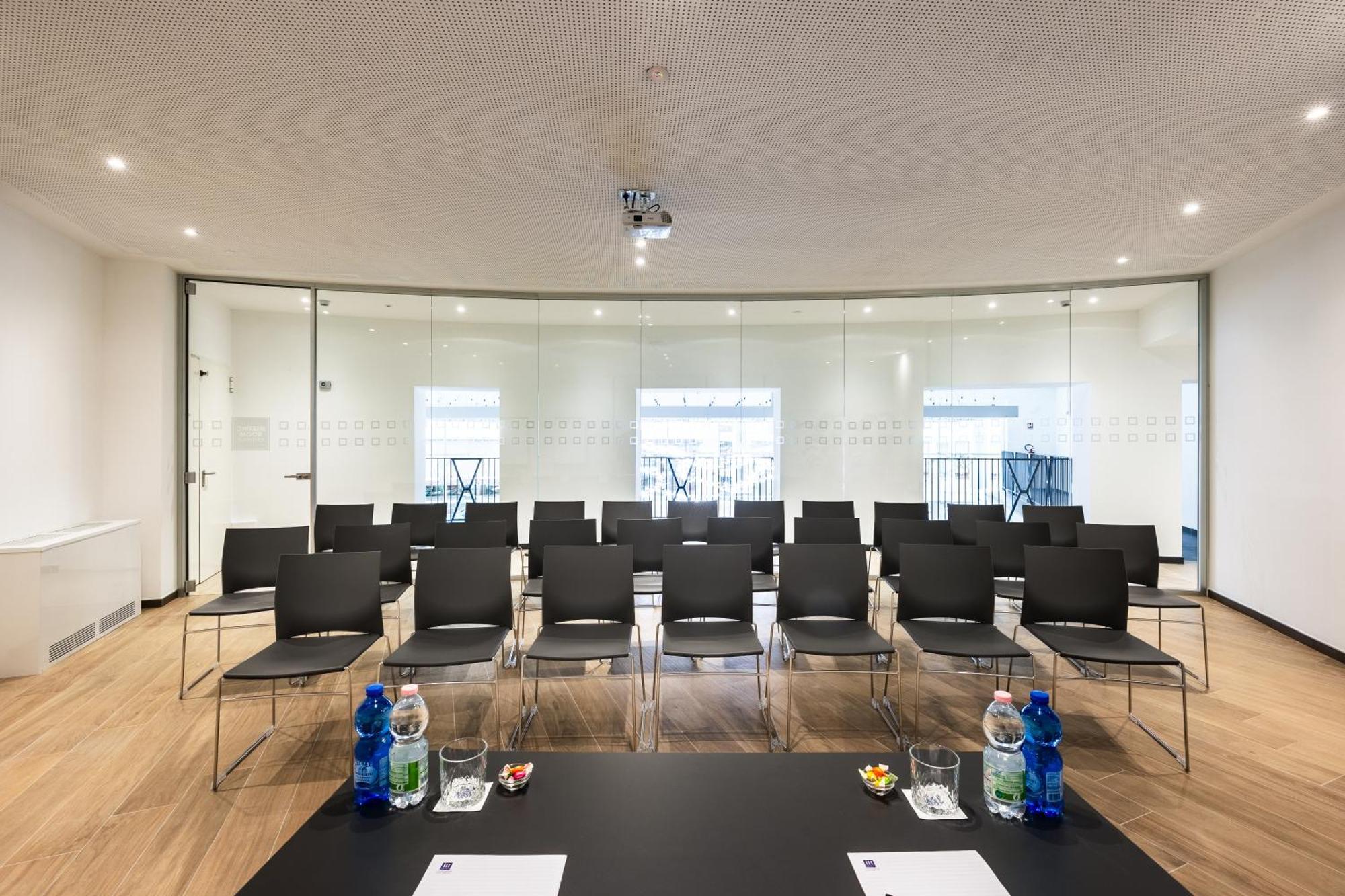 Ih Hotels Milano Centrale Luaran gambar