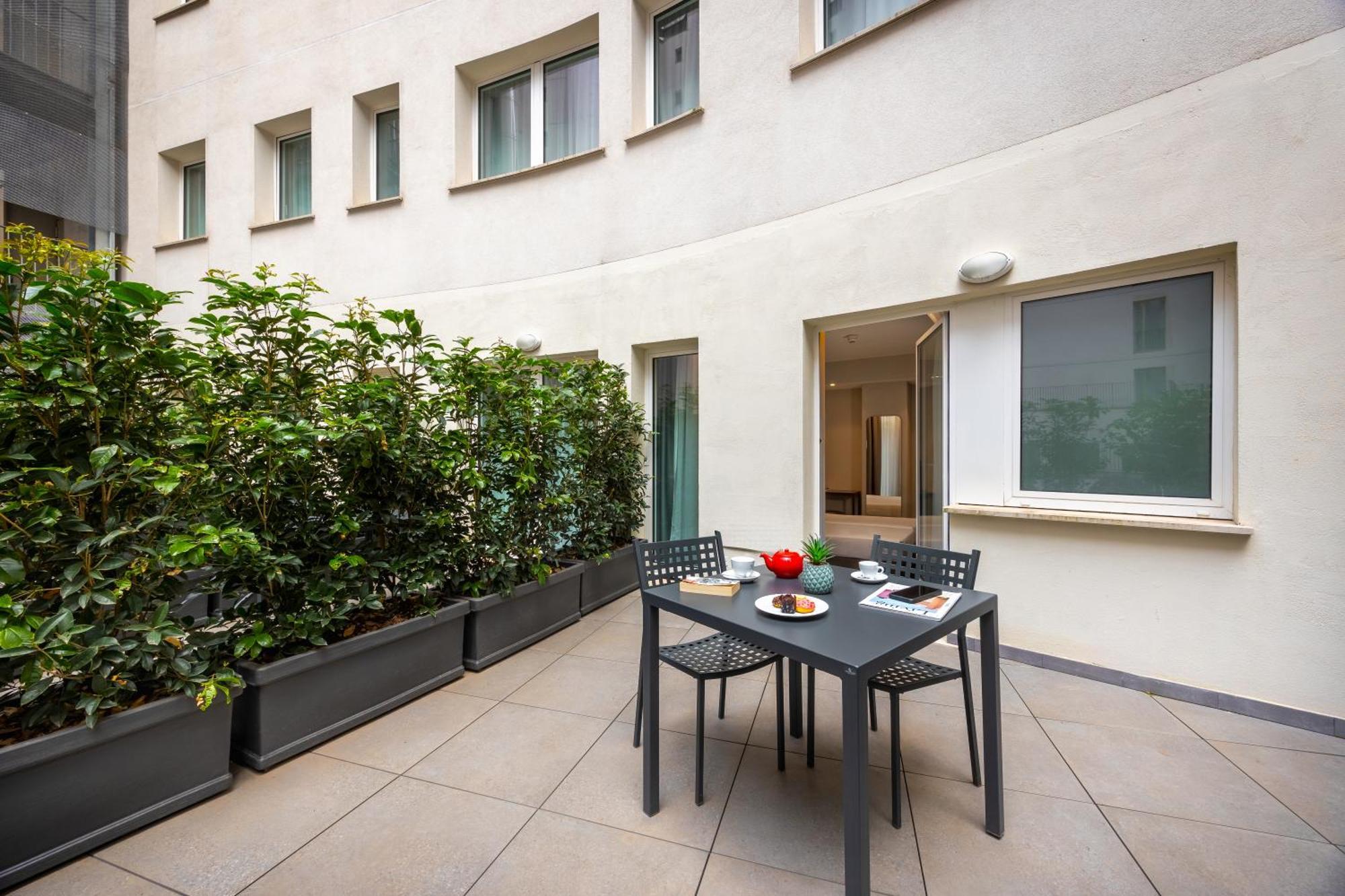 Ih Hotels Milano Centrale Luaran gambar